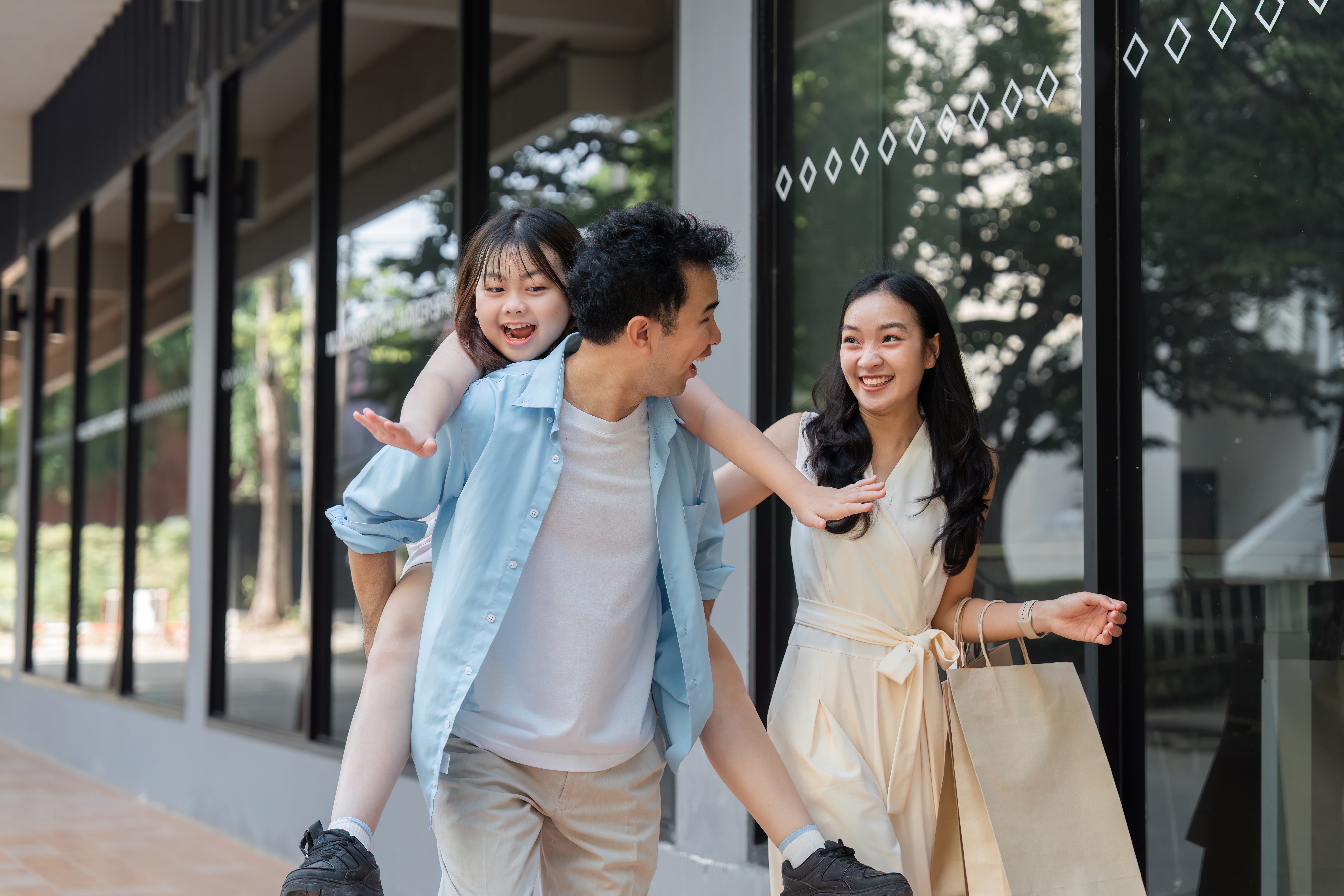 Cover_Family Day Out.jpg